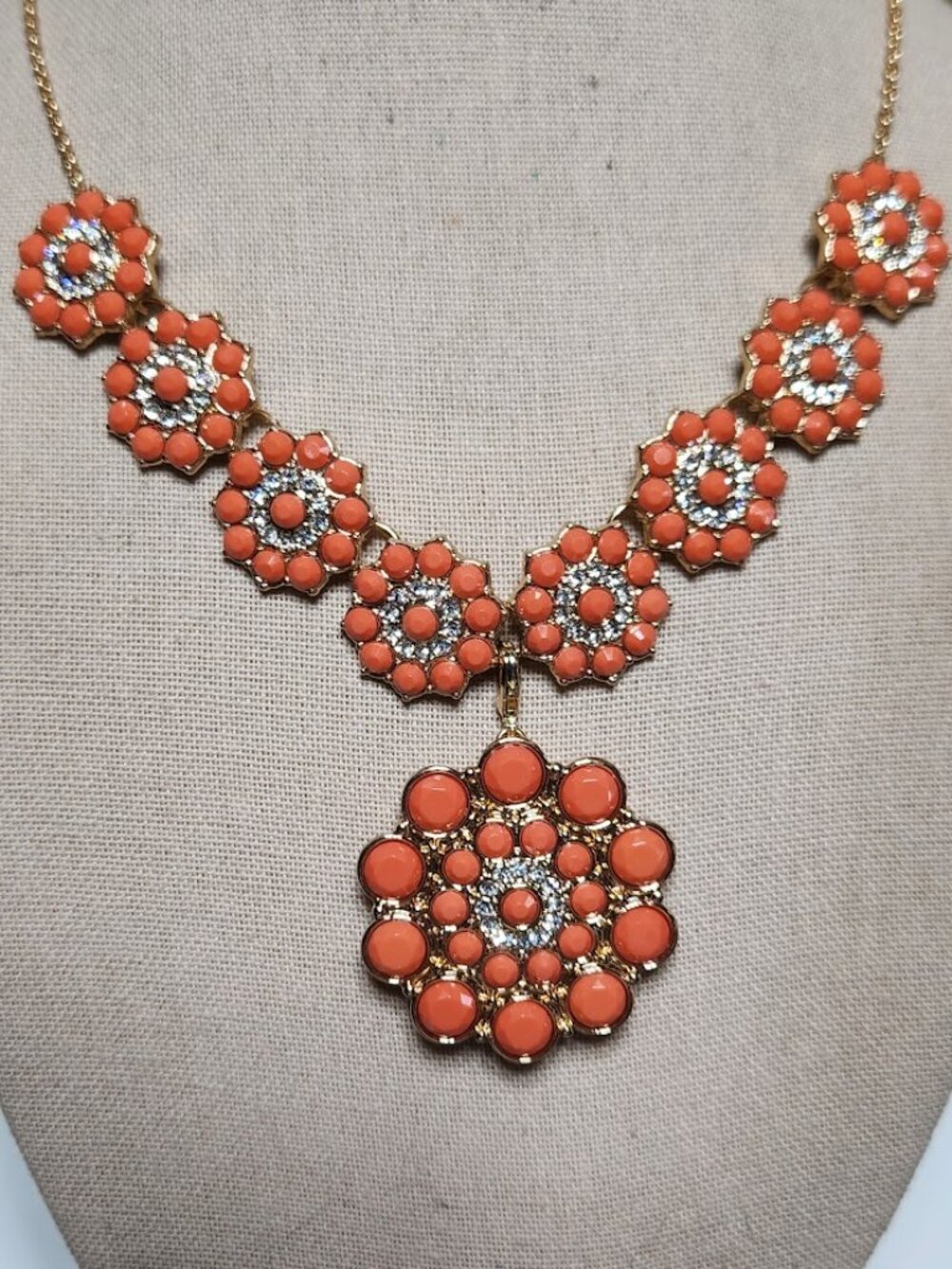 Premier Designs PEACHY KEEN Necklace Pendant/Brooch